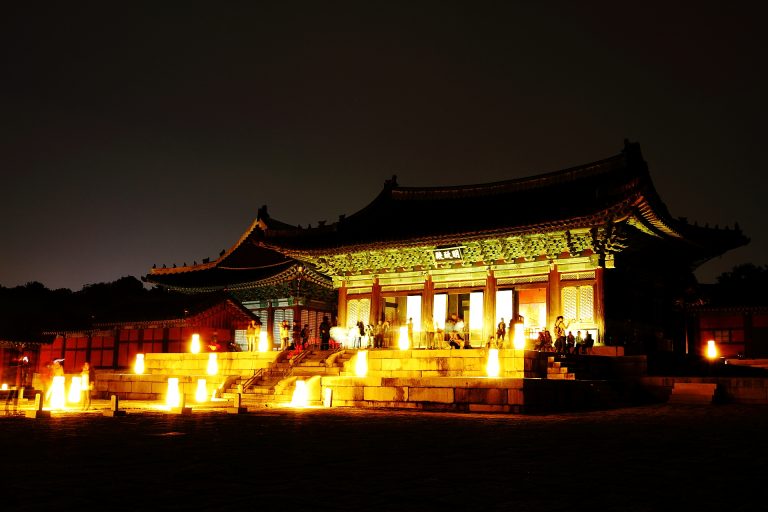 창경궁 야간개장, 1년에 두번밖에 없는 기회