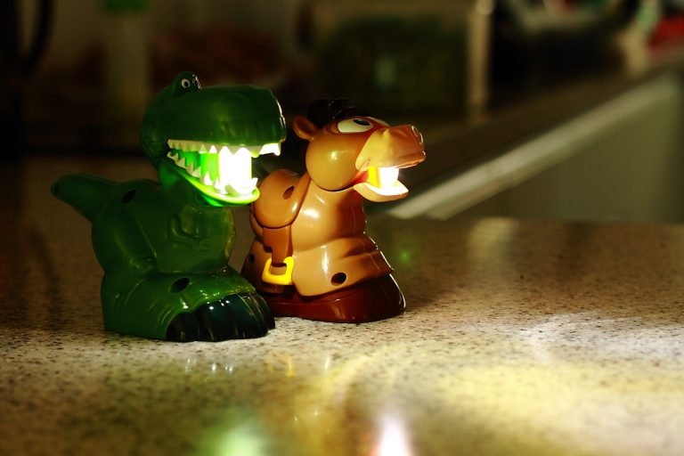 [캠핑장비] 새로 영입한 캠핑용 손전등