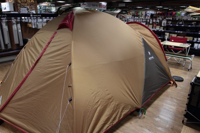 [캠핑장비] 슈퍼스포츠제비오에서 만난 스노우피크 어메니티돔