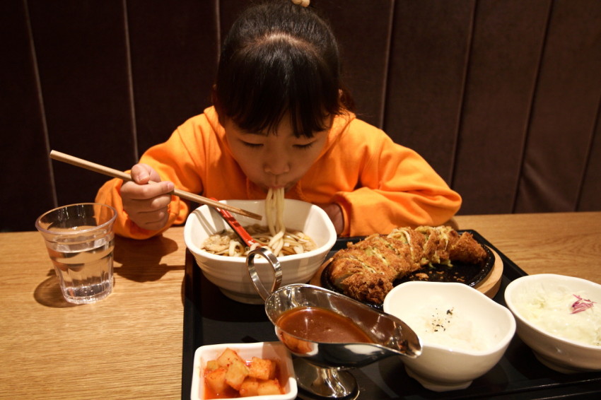 회기역 맛집 홍익돈까스 (18)