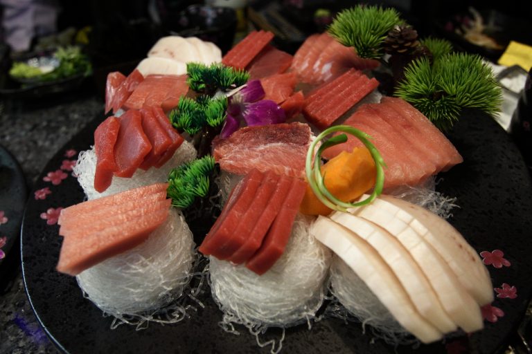 [을지로맛집] 직원분들이 정말 친절해서 기분좋았던 을지로 동원참치 VIP점