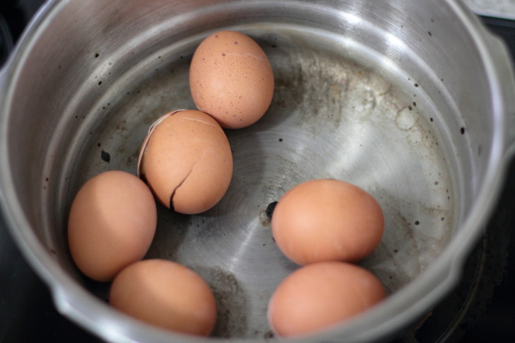 집에서 맥반석 계란 만들기 (7)