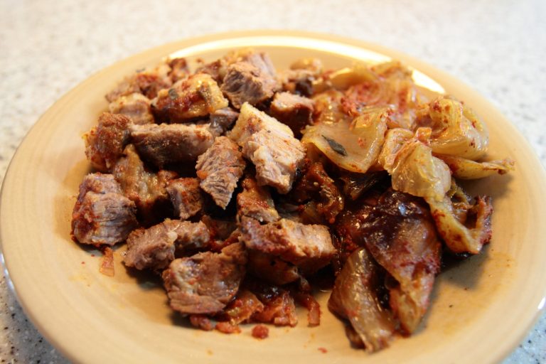 간단하고도 맛있는 돼지고기 김치찜 만들기