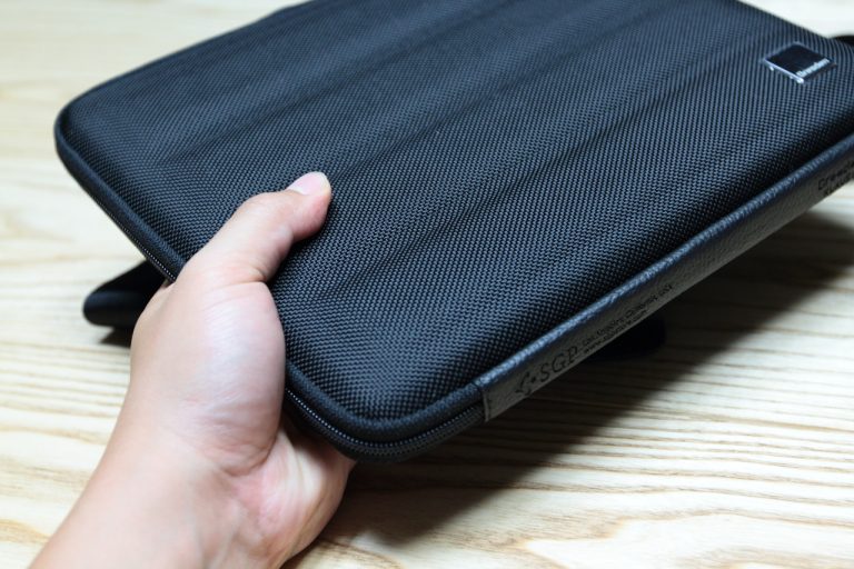 [IT] 아이패드/갤럭시탭 가방, SGP Dresden Klaus 9i