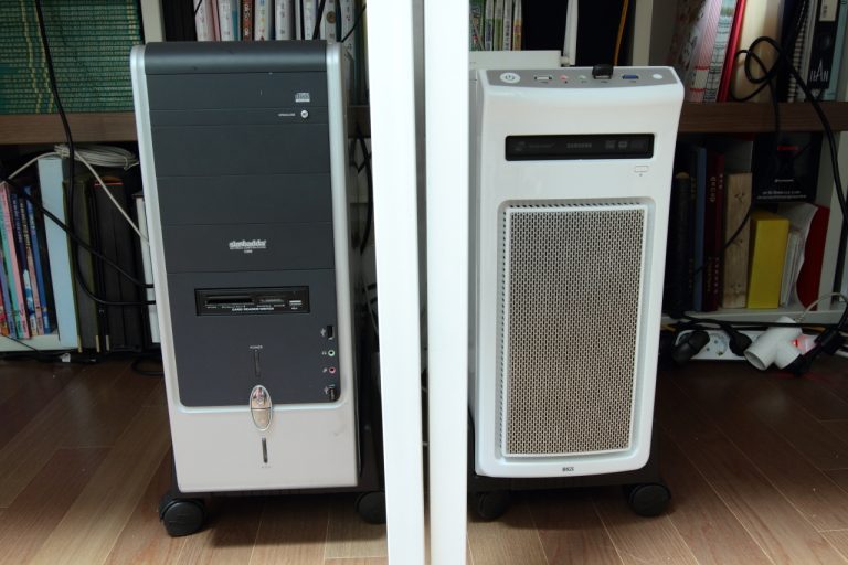 [IT] 삼성 WQHD 모니터 SD850, 모니터 한대로 컴퓨터 두대 연결하기