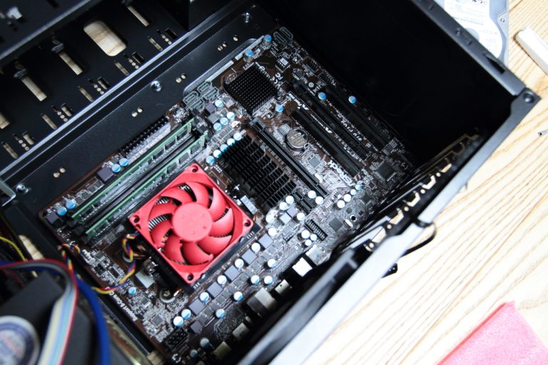 [IT] 누구나 할 수 있는 컴퓨터 조립하는법 (컴퓨터 조립방법)