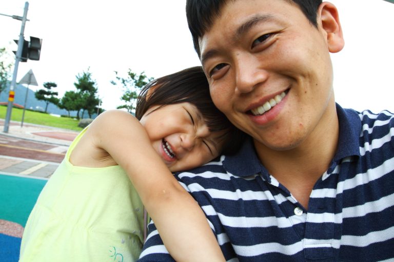 통영대교 아래 공원에서 로코와 함께 산책하기