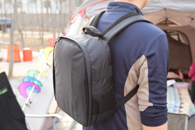 [IT] 안전하고 편안하게 멜 수 있는 카메라백팩, 리바케이스 7460 카메라가방