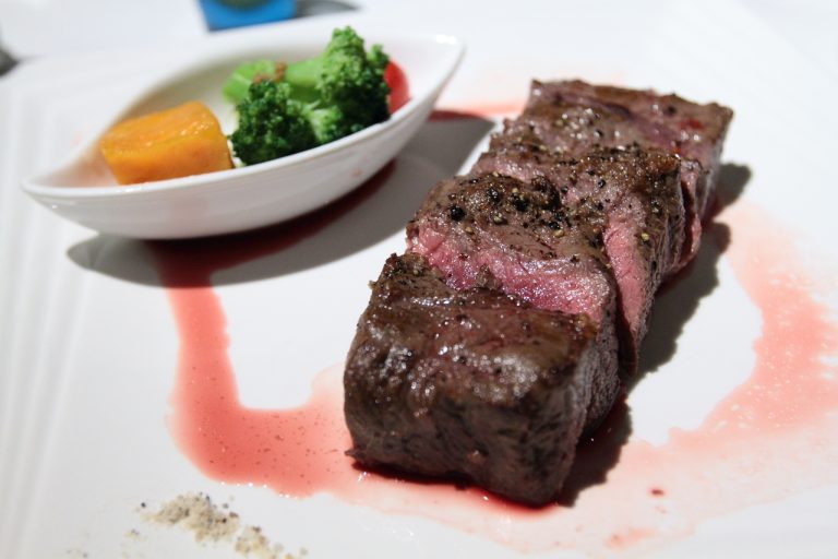 [대만여행] 저렴하고 푸짐한 타이페이 스테이크 맛집, Tasty