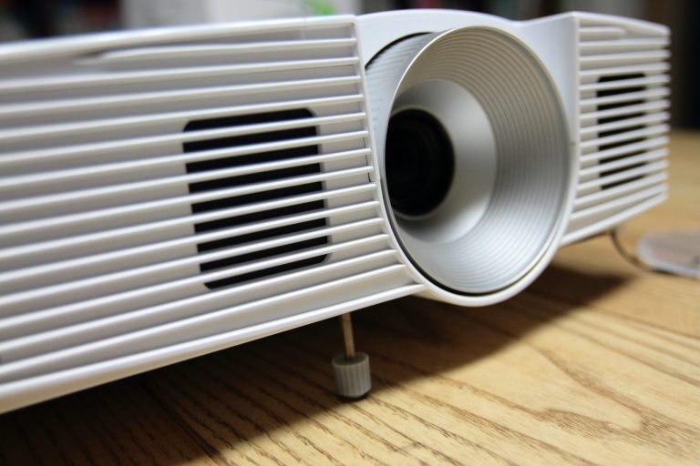 [IT] 밝은 밝기에 Full HD를 지원하는 Acer H6520BD 프로젝터 사용기