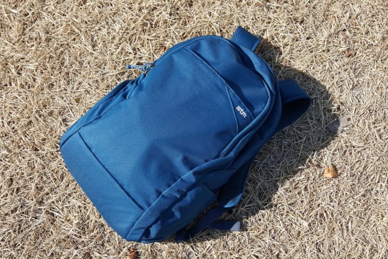 여행용 백팩으로 사용하기 좋은 노트북 백팩, STM 헤븐(Haven)