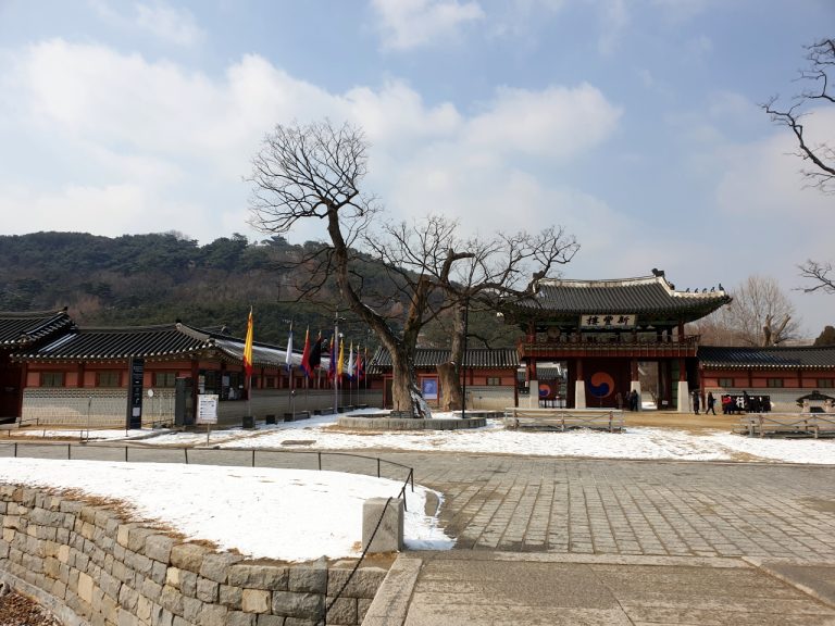 눈 쌓인 모습이 아름다웠던 수원 화성행궁 주말 나들이