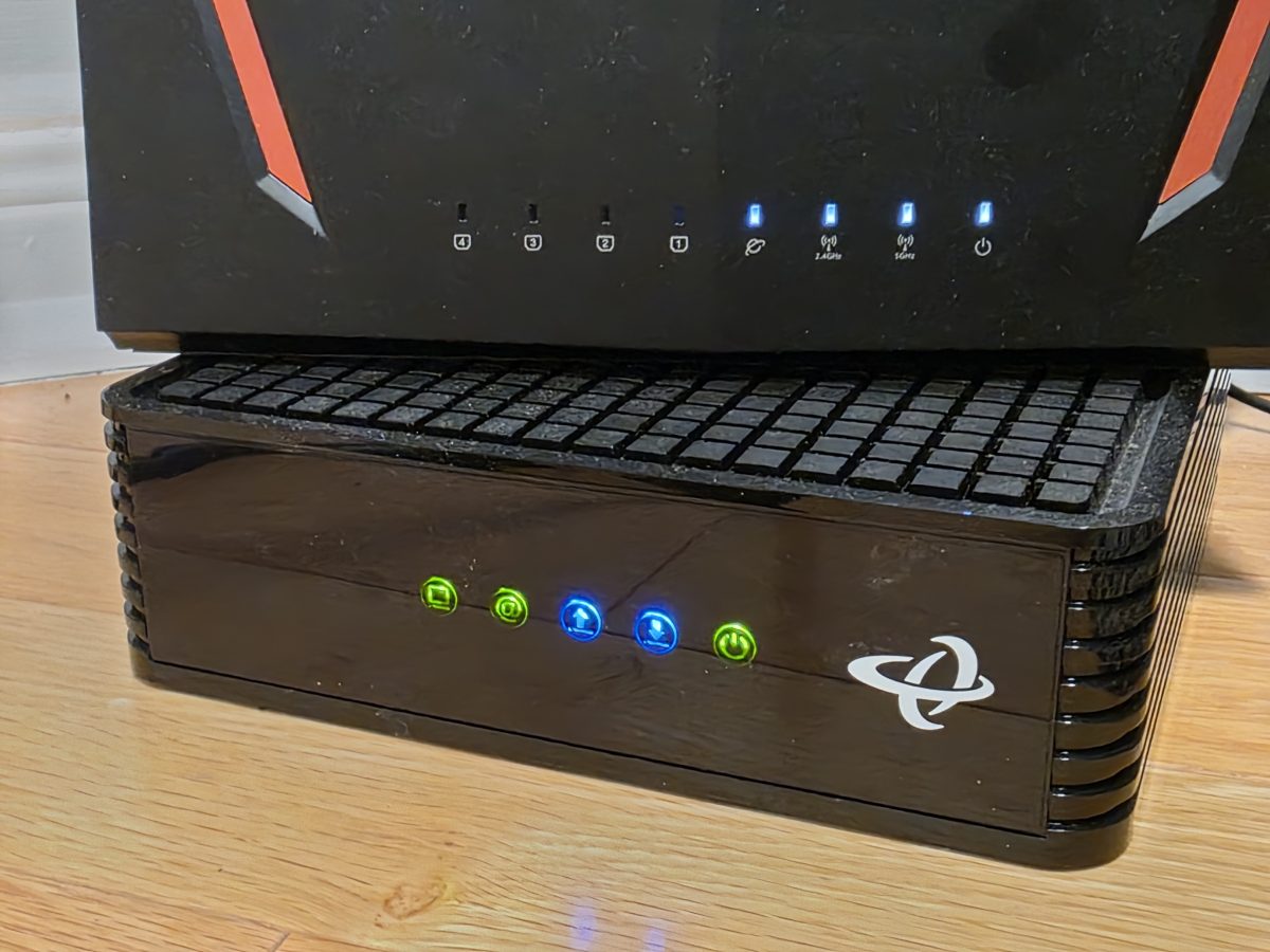 Oxio cable modem using the same manufacturer as Cogeco cable internet modem