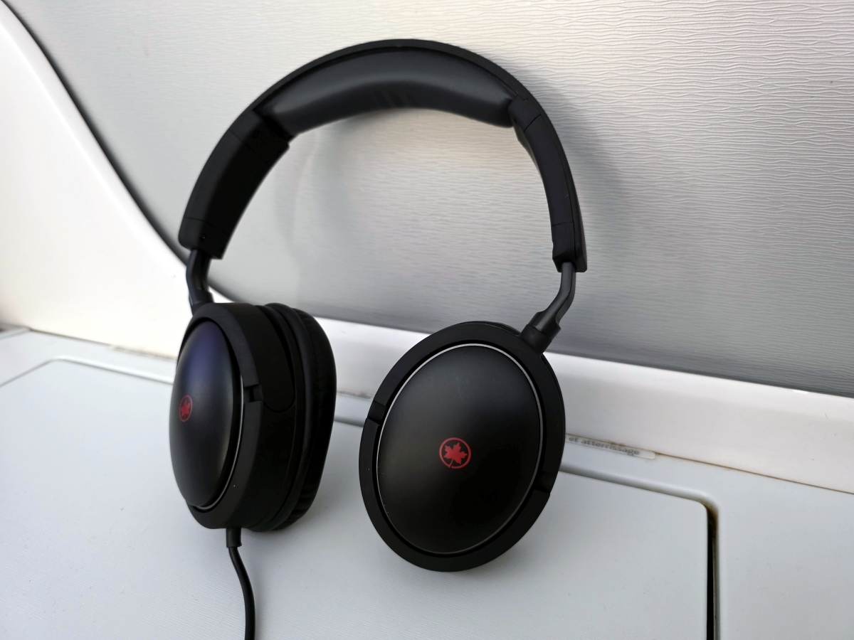 Air Canada 787 Business Class noise-canceling headphones
