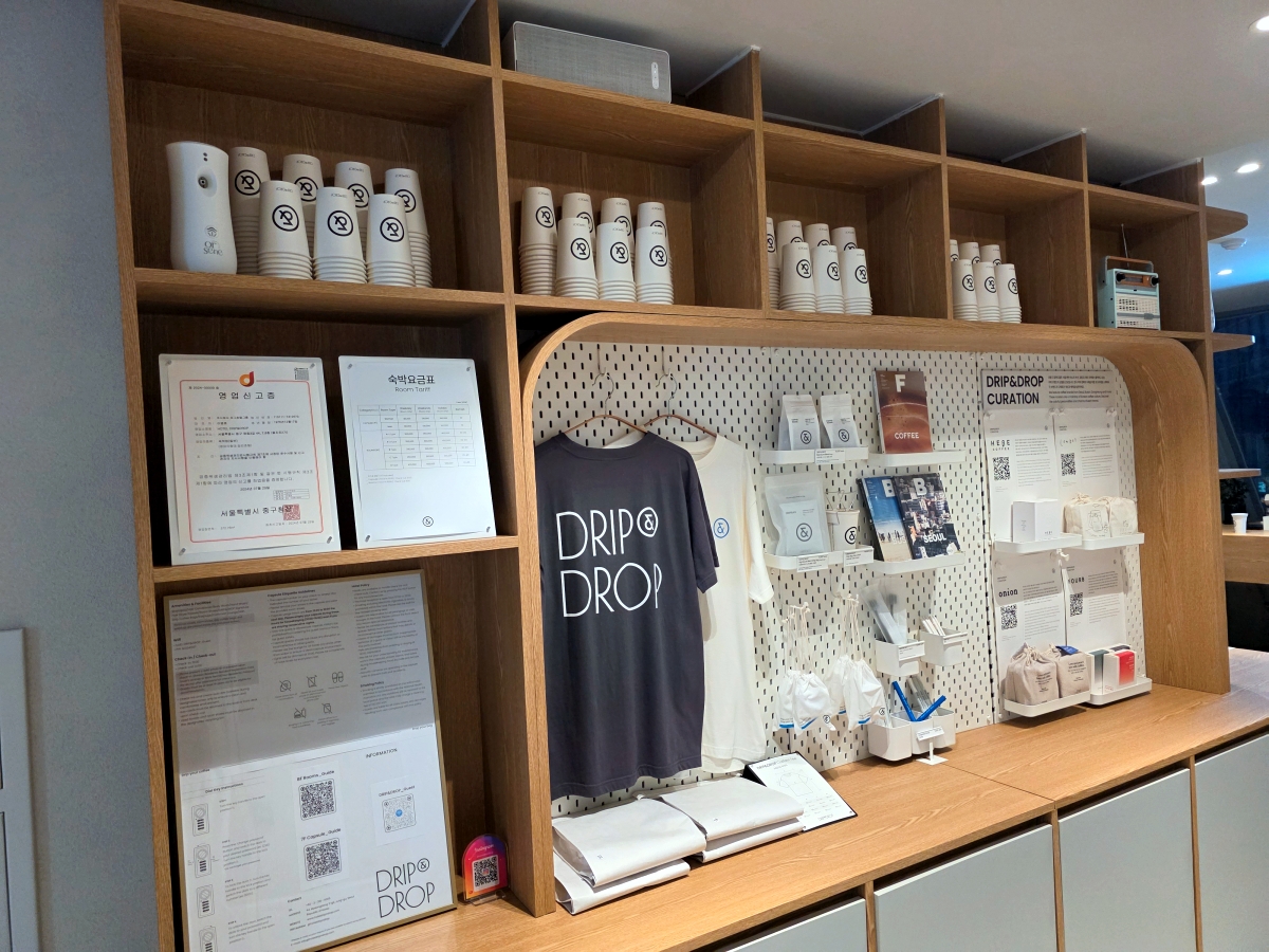 cafe style lounge at drip drop capsule hotel