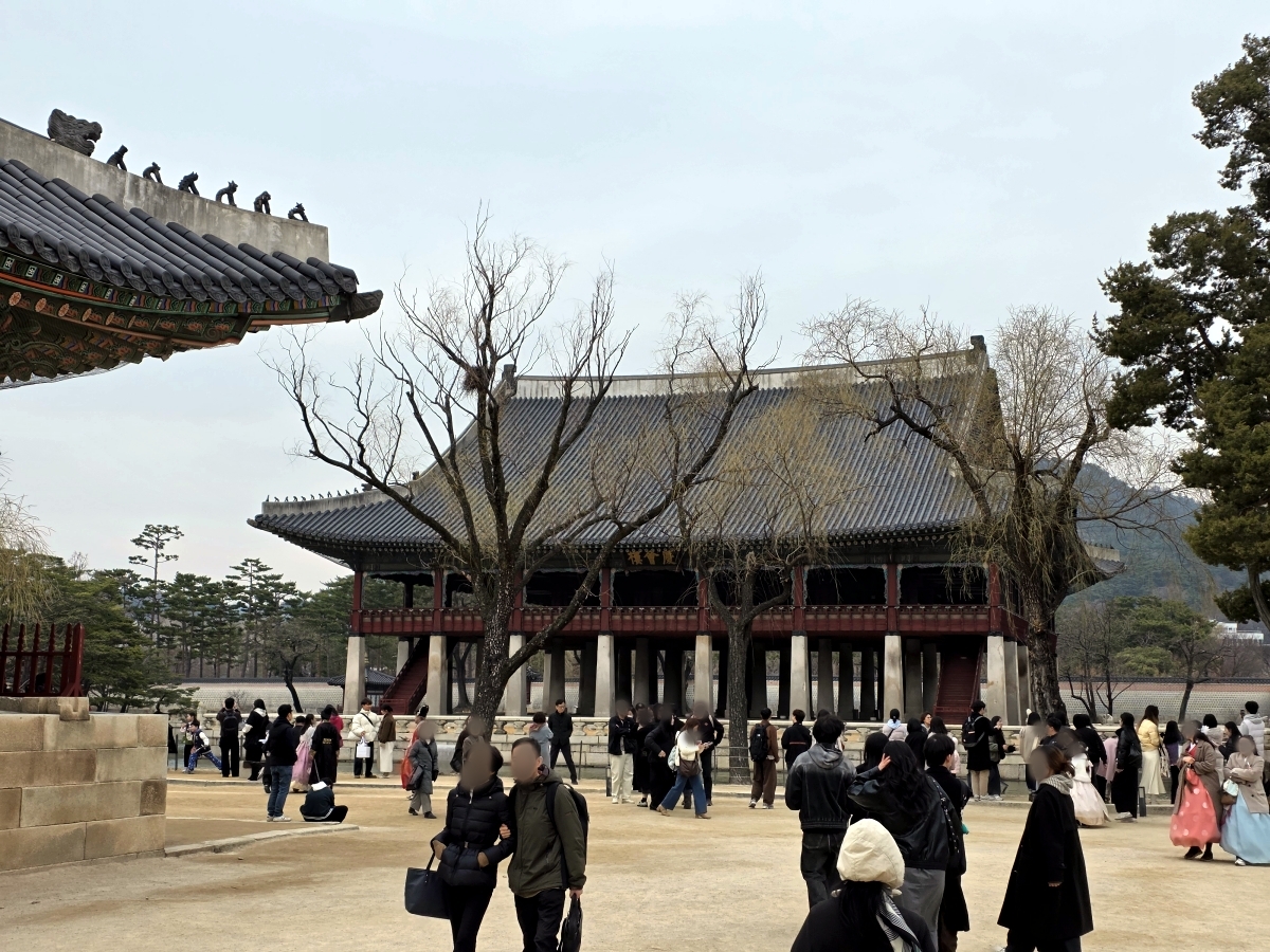 Gyeonghoeru Pavilion resting on a calm pond in Gyeongbokgung