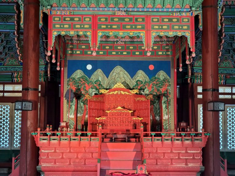 The king's throne and Irworobongdo folding screen inside Geunjeongjeon