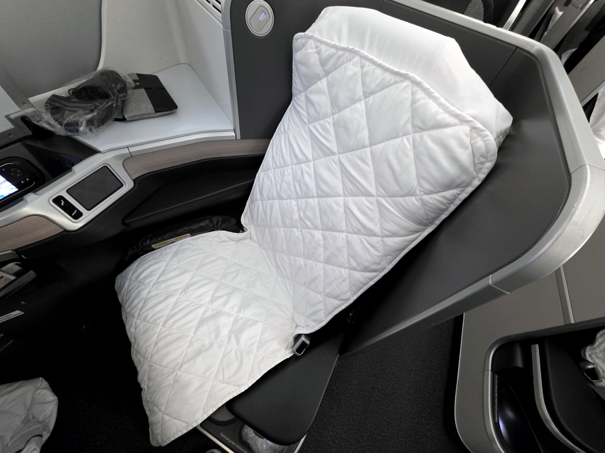 Air Canada Business Class lie-flat bed setup