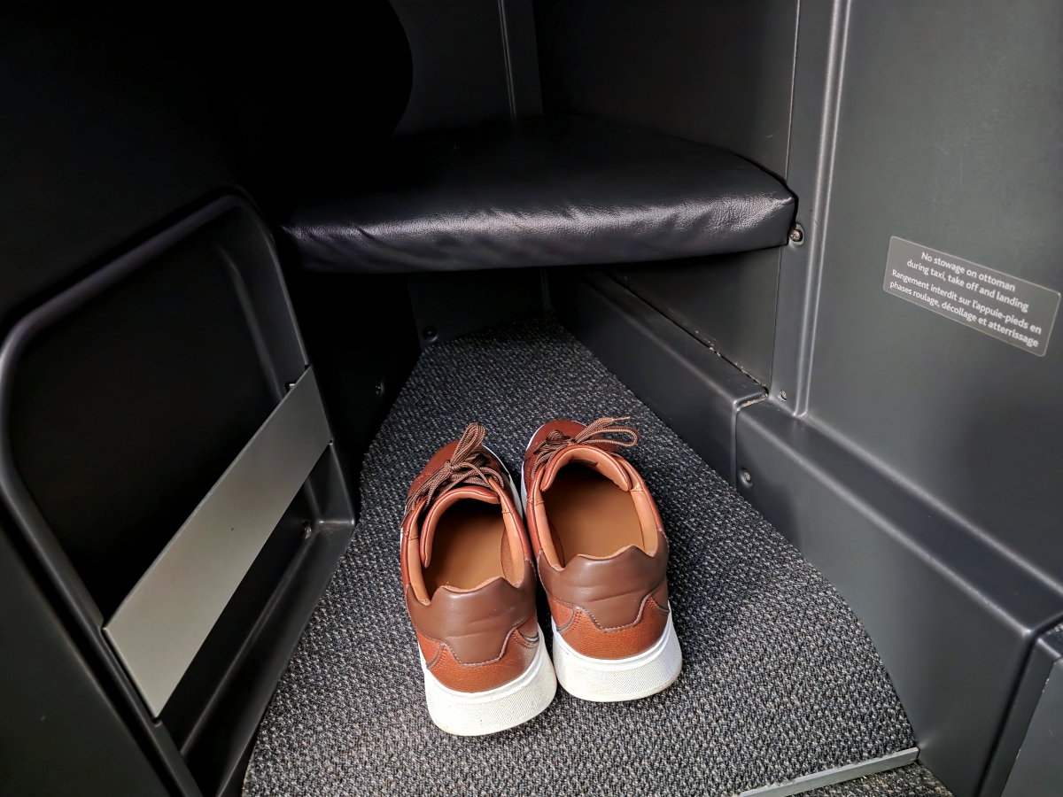 Air Canada 787 Business Class lie-flat seat footwell space