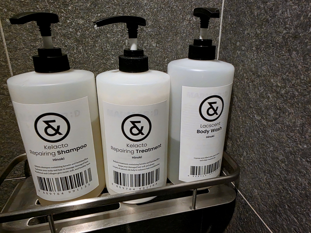 marmar d shower amenities at capsule hotel