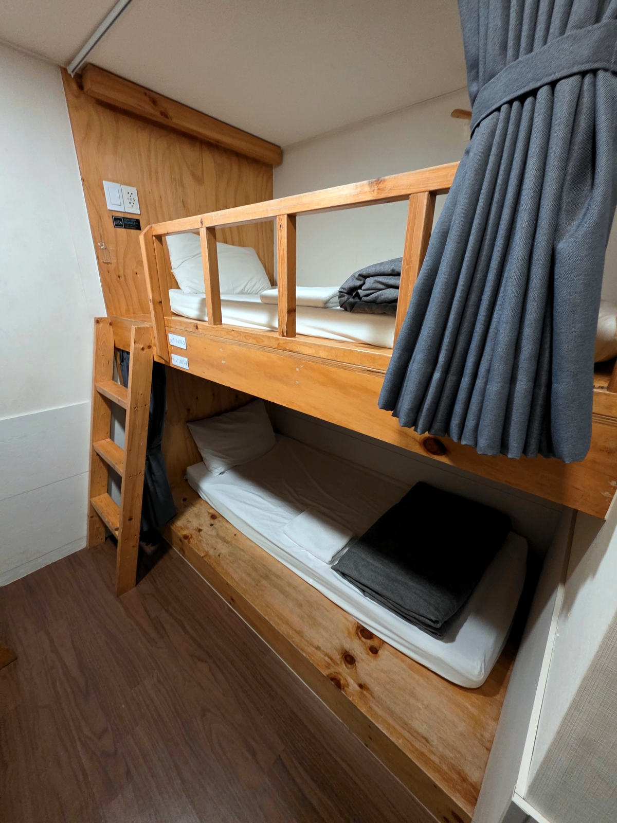 Step Inn Myeongdong 4-bed dormitory room